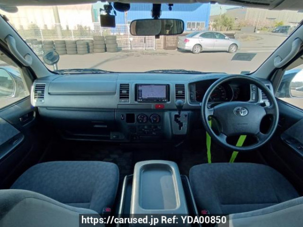 Used 2006 AT toyota regiusace-van KDH205V Image[18]