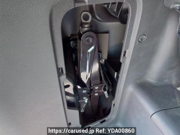 Used 2009 AT toyota voxy ZRR70W Image[44]