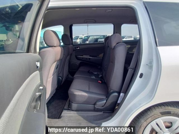 Used 2004 AT toyota wish ZNE10G Image[16]