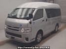 Toyota Regiusace Van TRH200Kカイ
