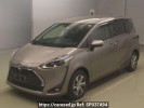 Toyota Sienta NHP170G