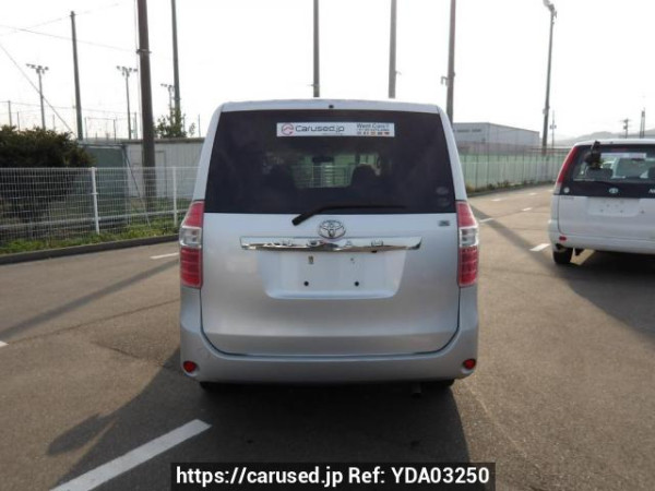 Used 2009 AT toyota noah ZRR75G Image[5]