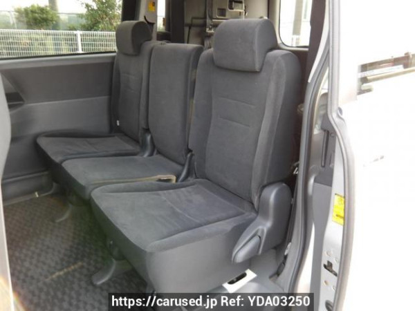 Used 2009 AT toyota noah ZRR75G Image[16]