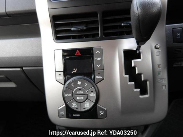 Used 2009 AT toyota noah ZRR75G Image[22]