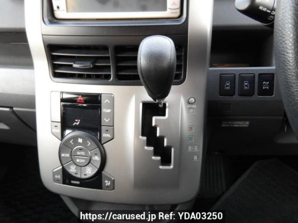 Used 2009 AT toyota noah ZRR75G Image[23]