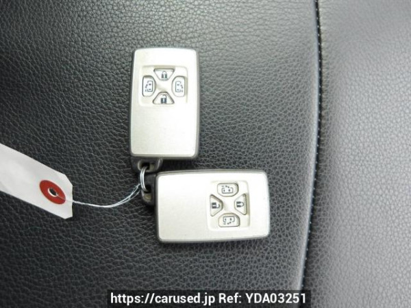 Used 2009 AT toyota voxy ZRR70W Image[28]