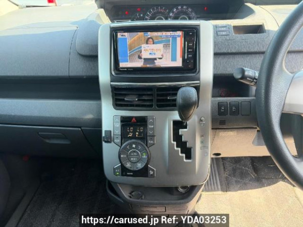 Used 2008 AT toyota noah ZRR70G Image[11]