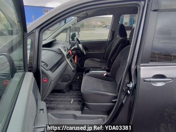 Used 2009 AT toyota noah ZRR70G Image[14]