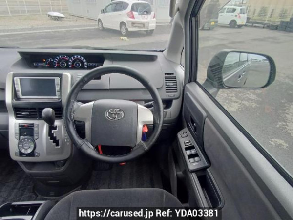 Used 2009 AT toyota noah ZRR70G Image[20]
