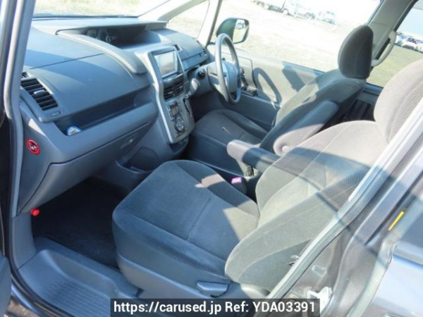 Used 2010 AT toyota noah ZRR70G Image[15]