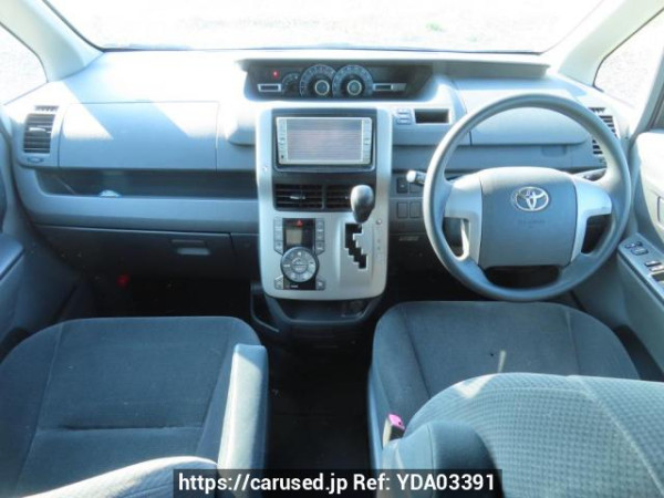 Used 2010 AT toyota noah ZRR70G Image[24]