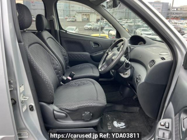 Used 2004 AT toyota fun-cargo NCP25 Image[12]