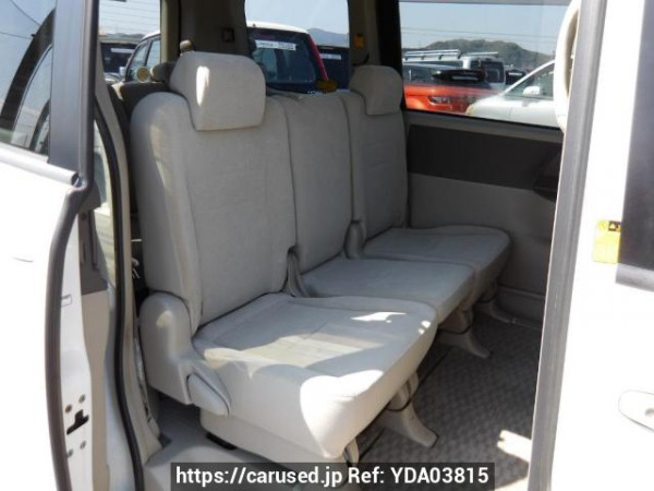 Used 2007 AT toyota noah ZRR70G Image[15]