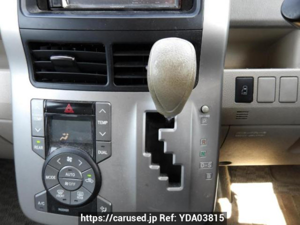 Used 2007 AT toyota noah ZRR70G Image[24]