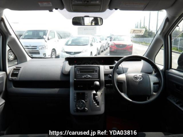 Used 2008 AT toyota noah ZRR70G Image[18]
