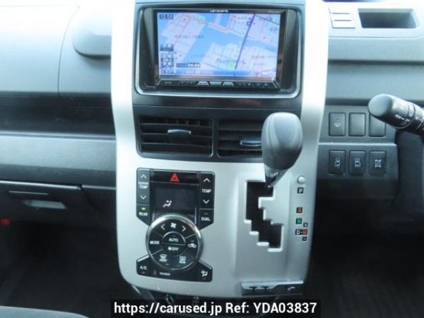 Used 2012 AT toyota noah ZRR75G Image[26]
