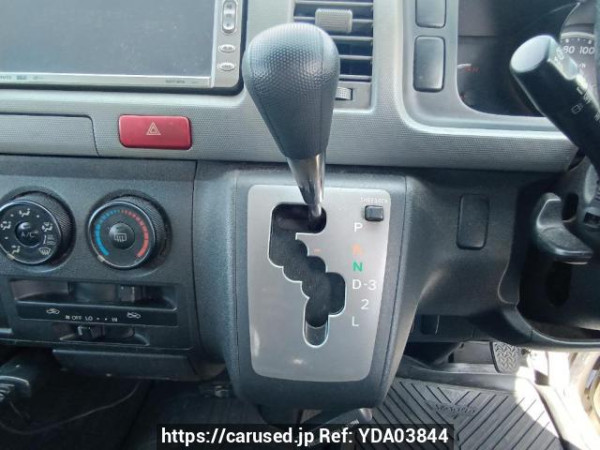 Used 2007 AT toyota regiusace-van KDH200V Image[24]