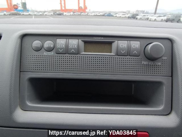 Used 2006 AT toyota regiusace-van TRH200K Image[20]
