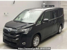 Toyota Noah ZWR90W