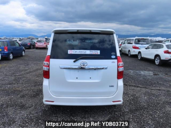 Used 2010 AT toyota noah ZRR70W Image[5]