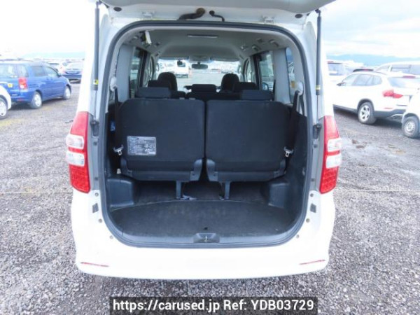 Used 2010 AT toyota noah ZRR70W Image[8]