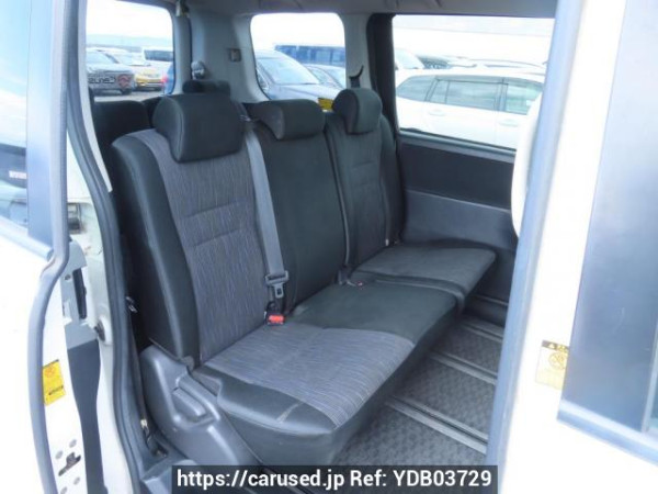 Used 2010 AT toyota noah ZRR70W Image[19]