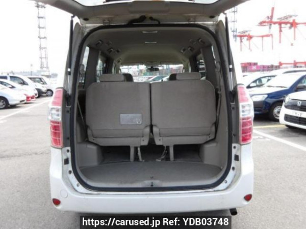 Used 2008 AT toyota noah ZRR70G Image[6]