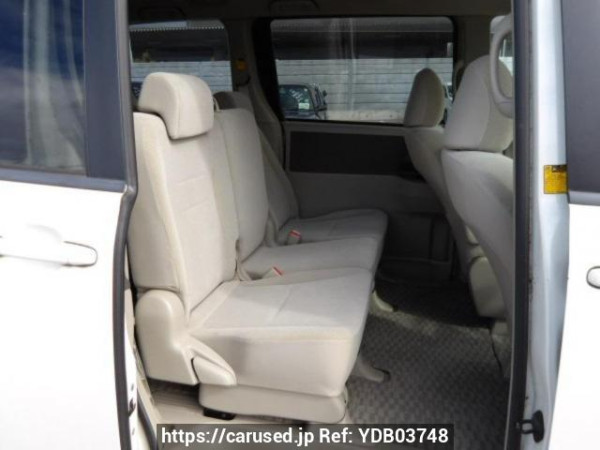 Used 2008 AT toyota noah ZRR70G Image[11]