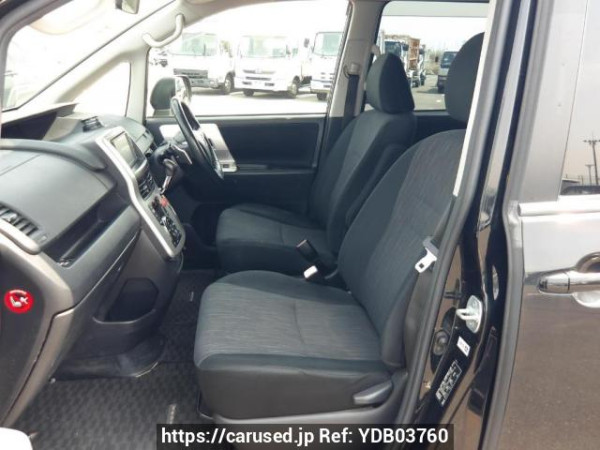 Used 2010 AT toyota noah ZRR70W Image[14]