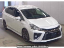 Toyota Prius alpha ZVW41W