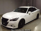 Toyota Crown Hybrid AWS210