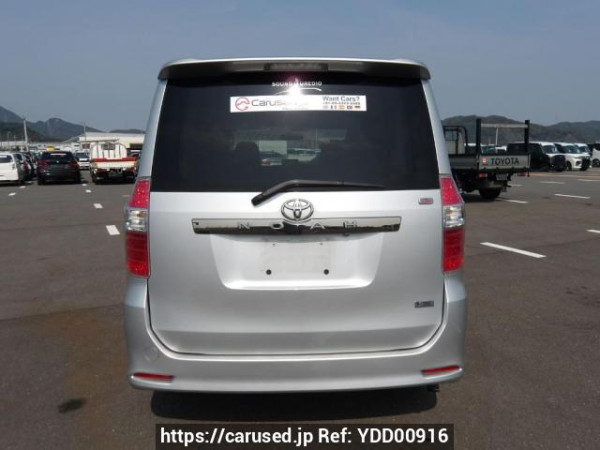 Used 2007 AT toyota noah ZRR70W Image[5]