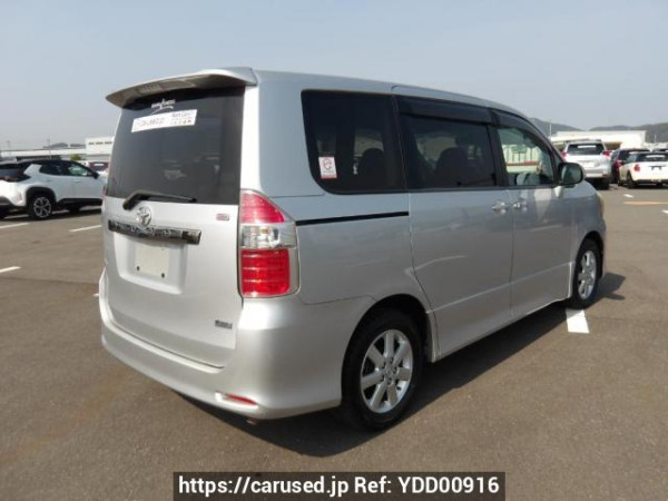 Used 2007 AT toyota noah ZRR70W Image[6]