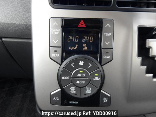 Used 2007 AT toyota noah ZRR70W Image[25]