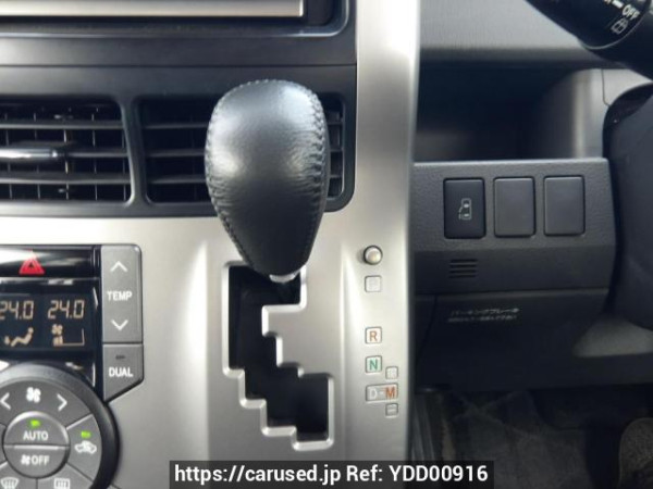 Used 2007 AT toyota noah ZRR70W Image[26]