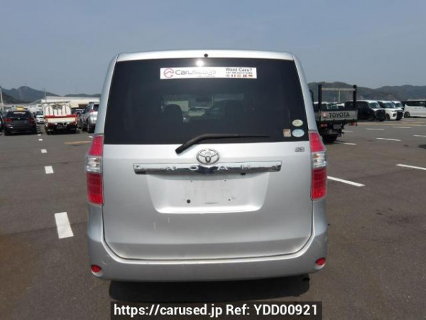 Used 2008 AT toyota noah ZRR70G Image[5]