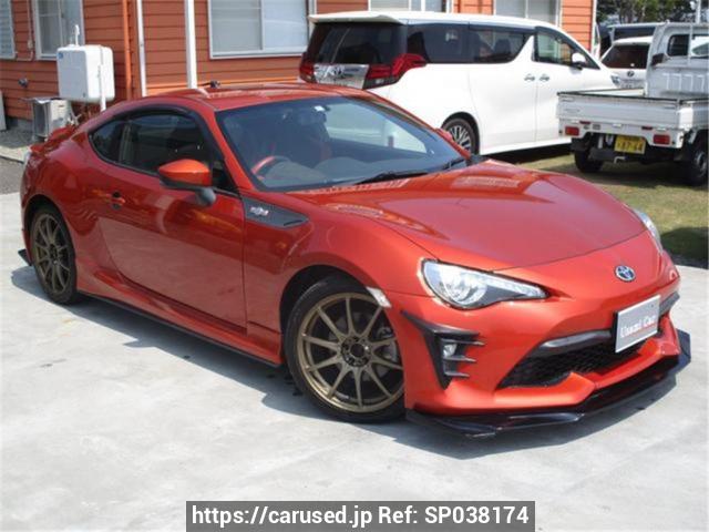 Buy Used 2014 Toyota 86 ZN6 (SP038174) - Carused.jp