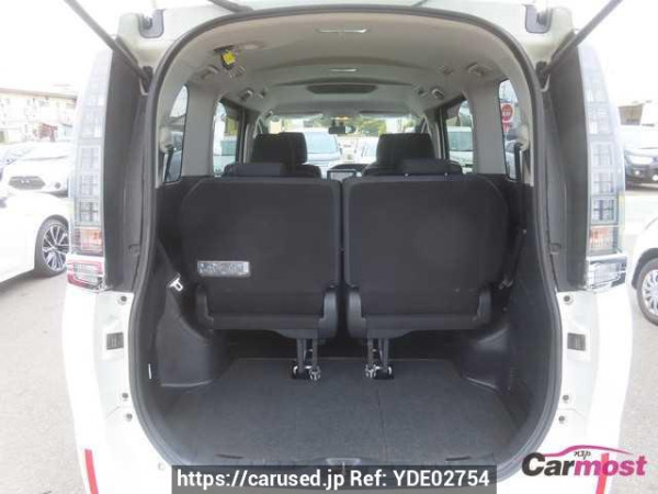 Used 2014 CVT toyota voxy ZWR80 Image[22]