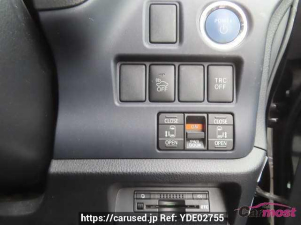 Used 2015 CVT toyota voxy ZWR80 Image[16]