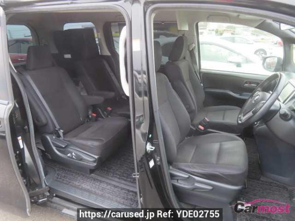 Used 2015 CVT toyota voxy ZWR80 Image[19]