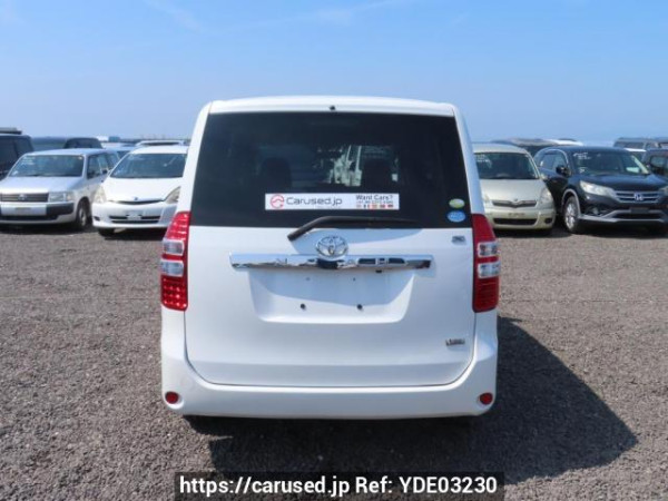 Used 2011 AT toyota noah ZRR70G Image[5]