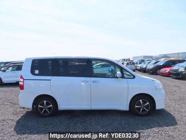 Used 2011 AT toyota noah ZRR70G Image[7]