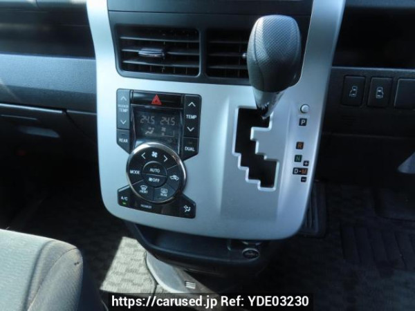 Used 2011 AT toyota noah ZRR70G Image[28]