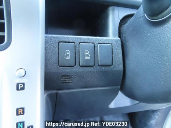 Used 2011 AT toyota noah ZRR70G Image[32]