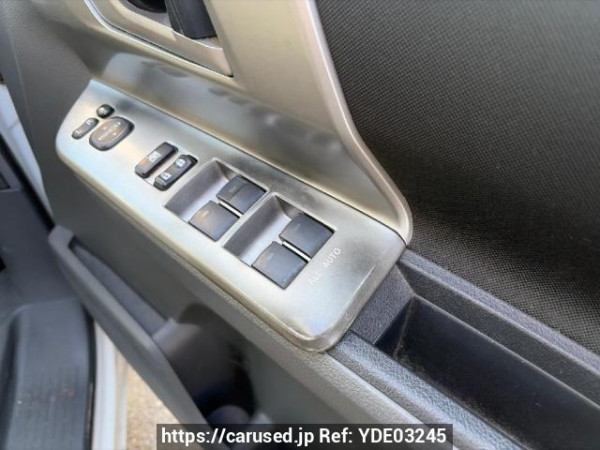 Used 2007 AT toyota noah ZRR70W Image[16]