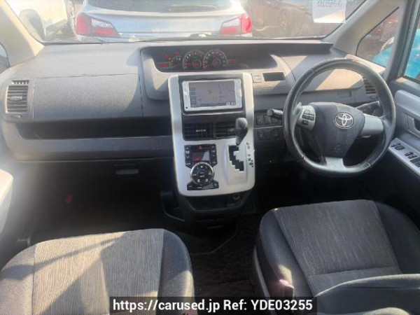 Used 2010 AT toyota noah ZRR75W Image[12]