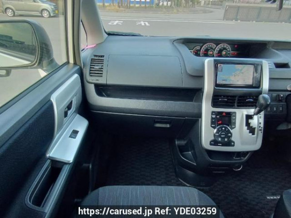 Used 2010 AT toyota noah ZRR75W Image[19]