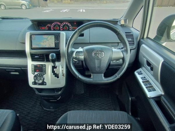 Used 2010 AT toyota noah ZRR75W Image[20]