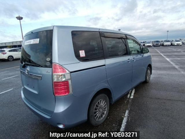 Used 2007 AT toyota noah ZRR70G Image[6]