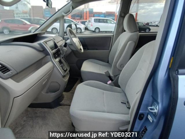 Used 2007 AT toyota noah ZRR70G Image[13]